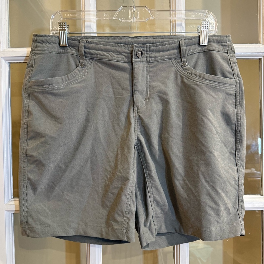 KÜHL Women's Trekr Short 8" Inseam Light Olive Size 10